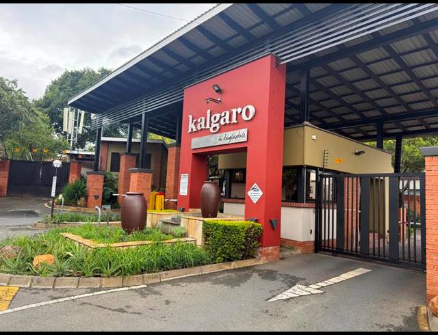 2 BEDROOM APARTMENT FOR SALE IN FOURWAYS